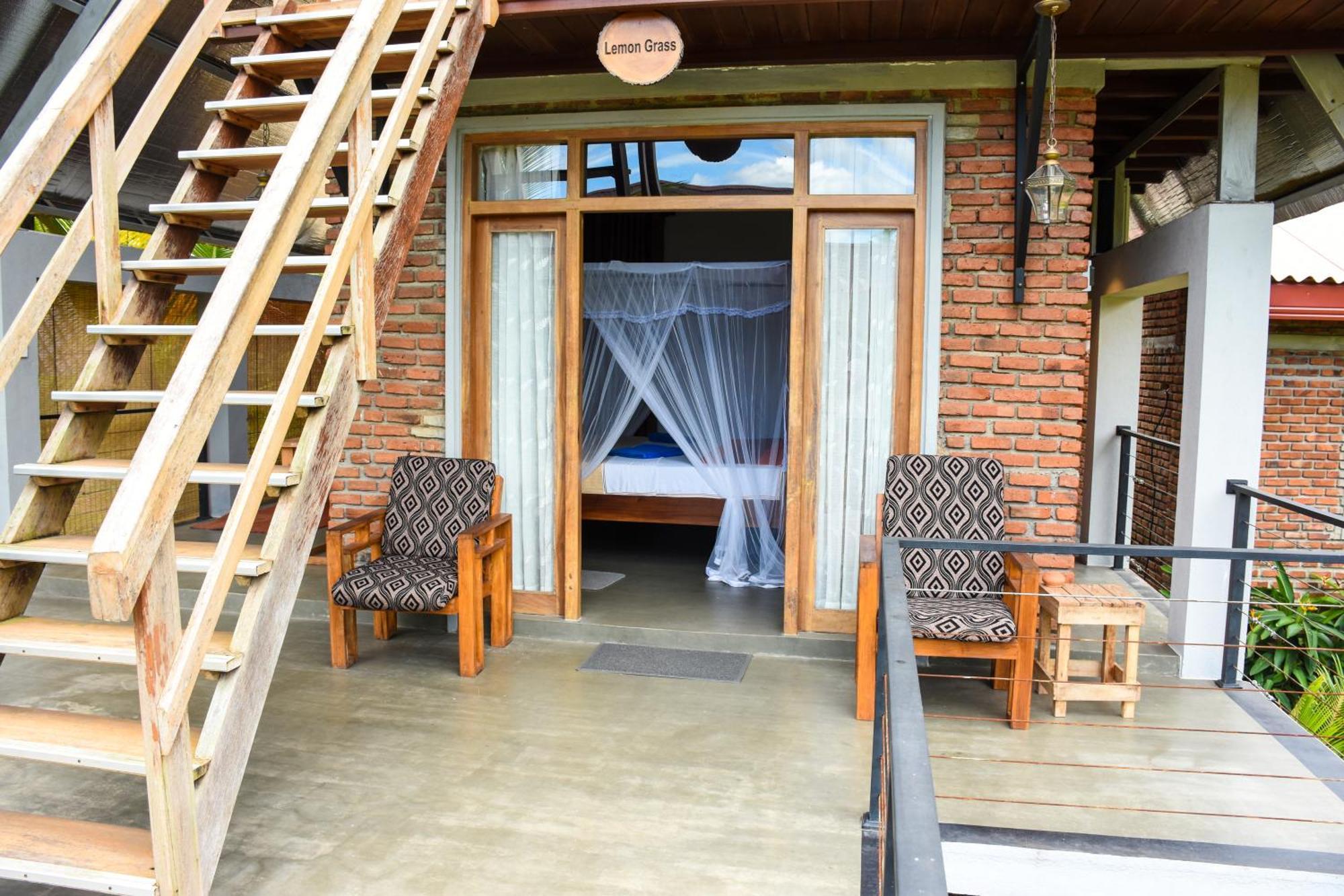 Steps Garden Resort เนกอมโบ ภายนอก รูปภาพ