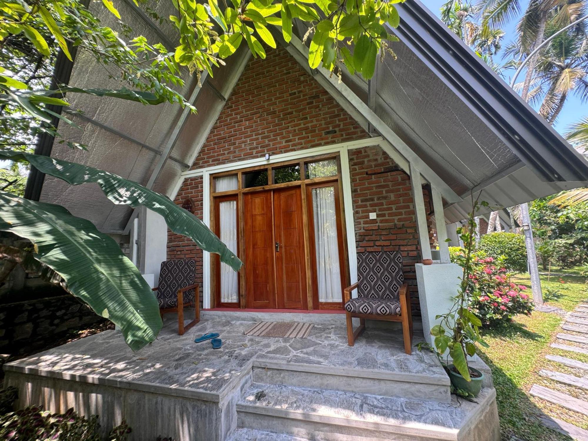Steps Garden Resort เนกอมโบ ภายนอก รูปภาพ
