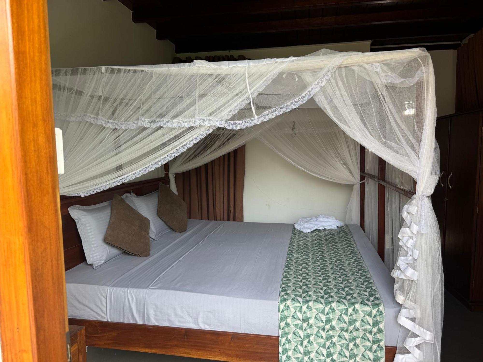 Steps Garden Resort เนกอมโบ ภายนอก รูปภาพ